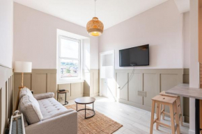 Central Apartment - Close to everything!